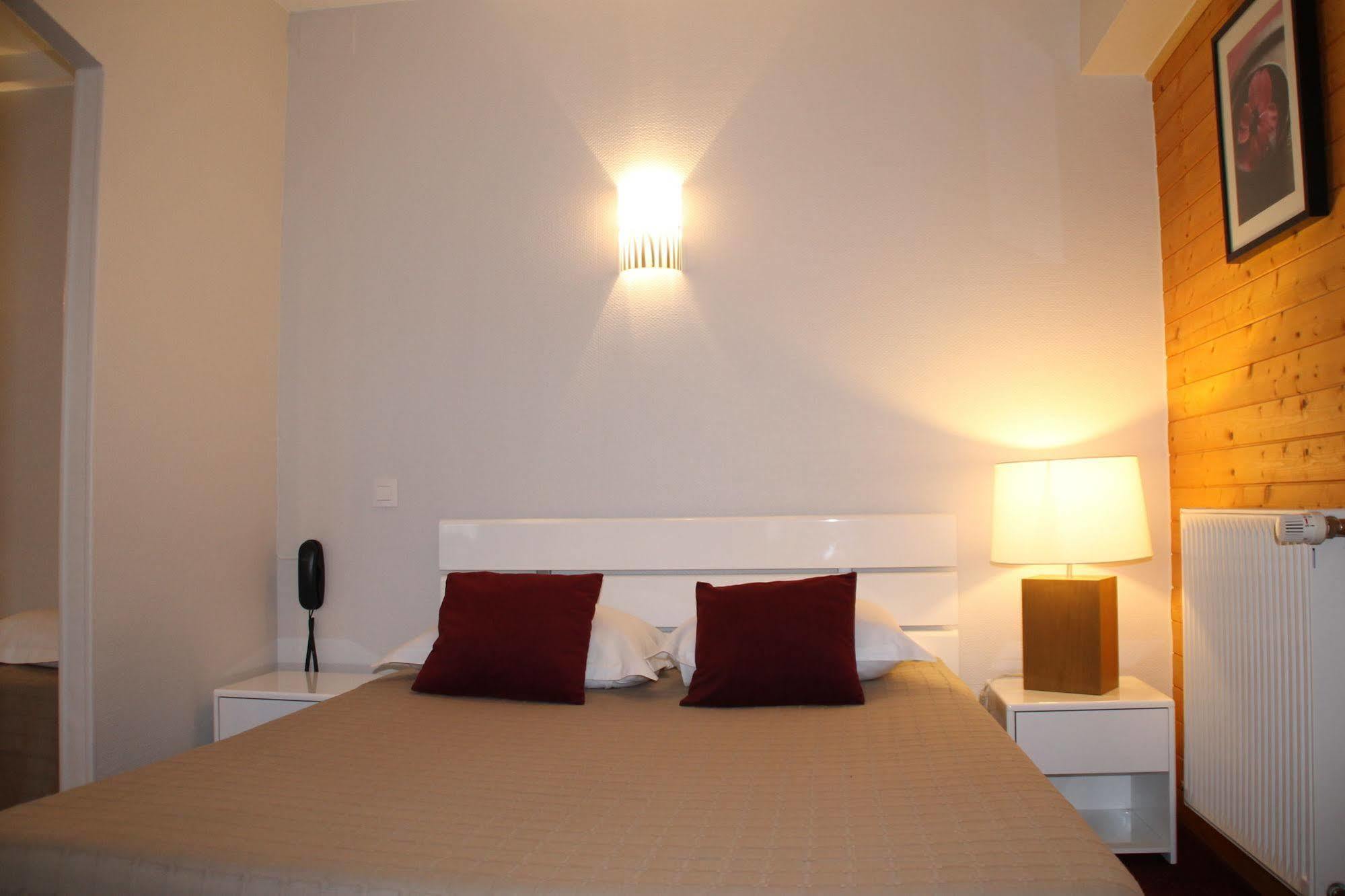 Hotel Riviere Castres  Exterior foto